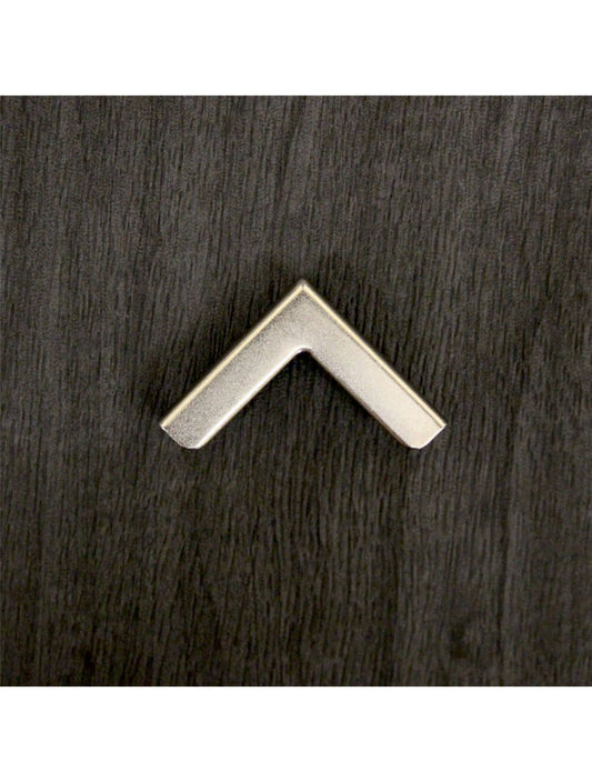 Protecteur de coin de couleur argentée