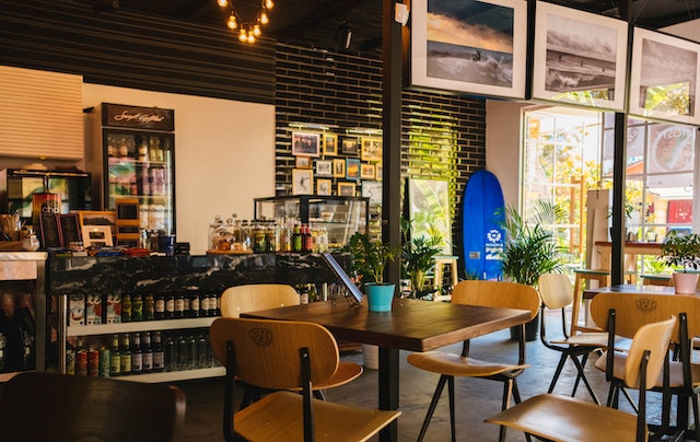 Buyers' Guide for Restaurant Tables and Chairs